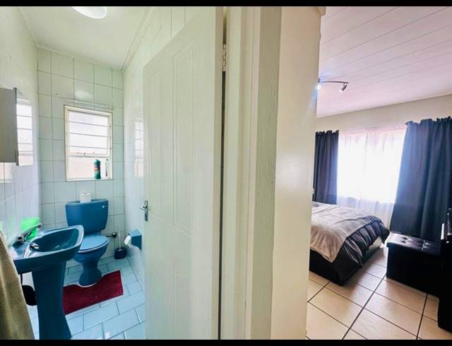 2 BEDROOM TOWNHOUSE FOR SALE IN VERWOERDPARK